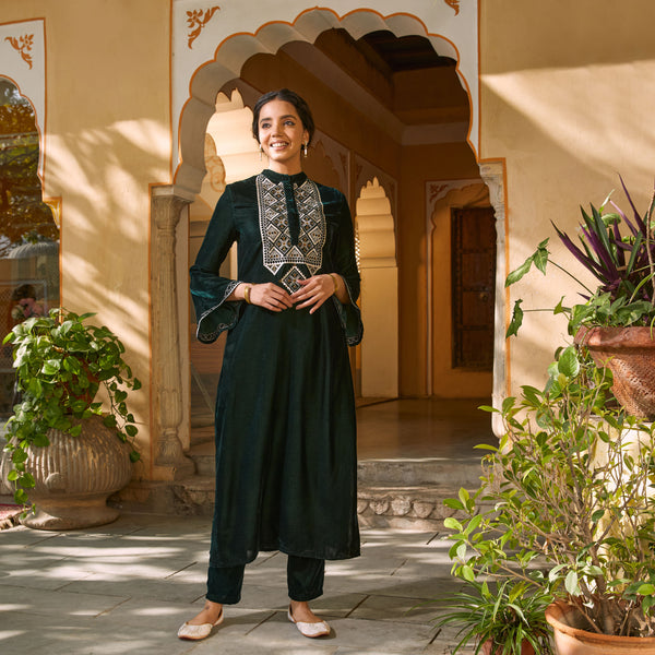 Emerald Green Embroidered Kurta with Bell Sleeves