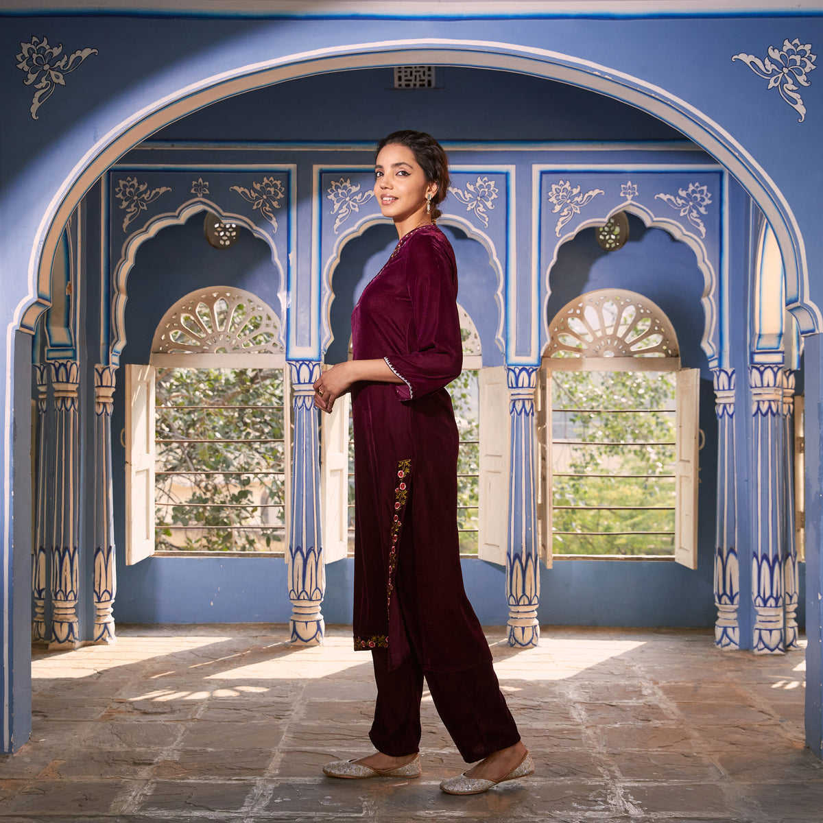 Magenta Velvet Floral V Neck Embroidered Kurta