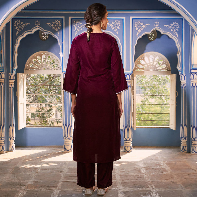 Magenta Velvet Floral V Neck Embroidered Kurta