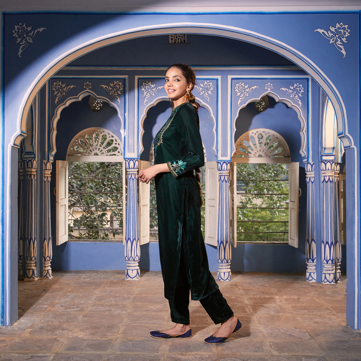 Emerald Green Velvet High Slit Zari Embroidered Kurta