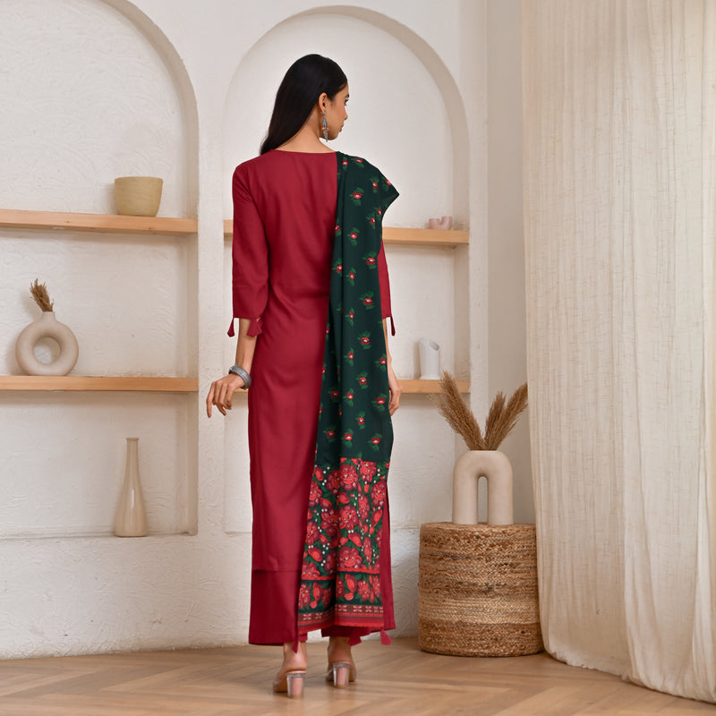 Maroon Kurta Pant Set with Black Floral Dupatta