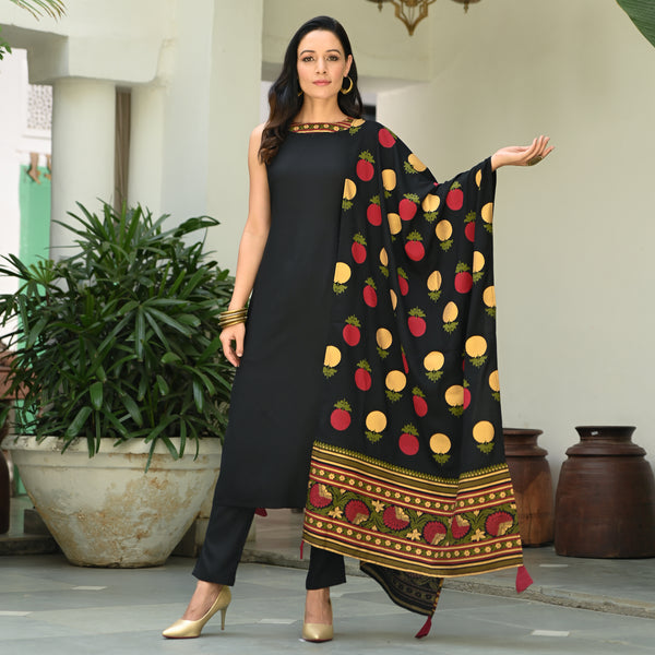 Black Halter Neck Kurta Pant Dupatta Set With Side Tie up Detail