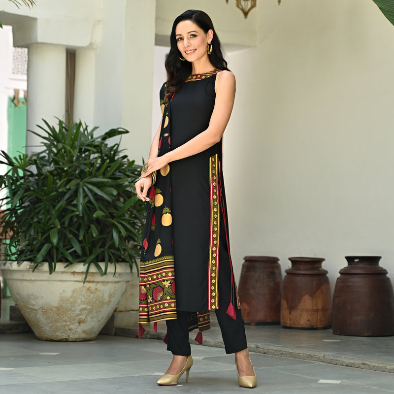 Black Halter Neck Kurta Pant Dupatta Set With Side Tie up Detail
