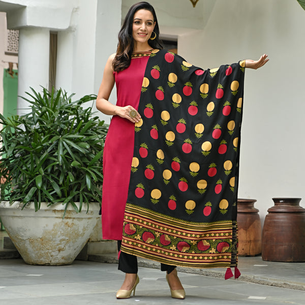 Maroon Halter Neck Kurta Pant Dupatta Set With Side Tie up Detail