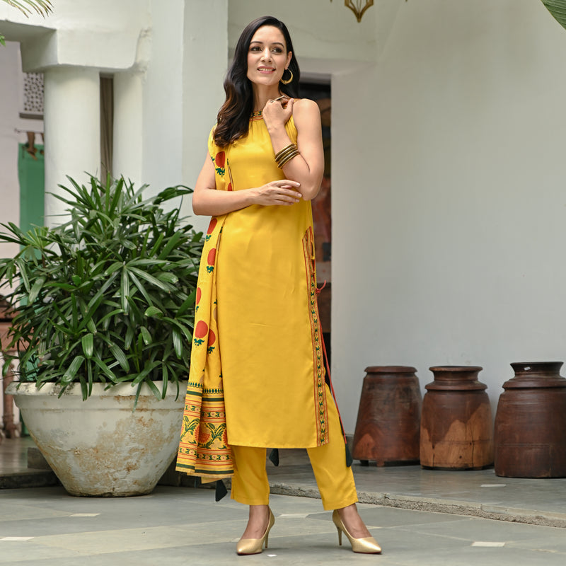 Yellow Halter Neck Kurta Pant Dupatta Set With Side Tie up Detail