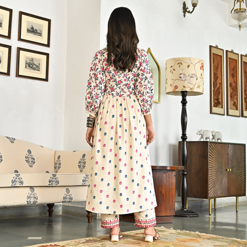 Snow White V Neck Gathered Kurta Pant Set