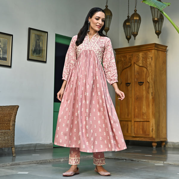 Blush Pink Floral Jaal V Neck Kurta Pant Set